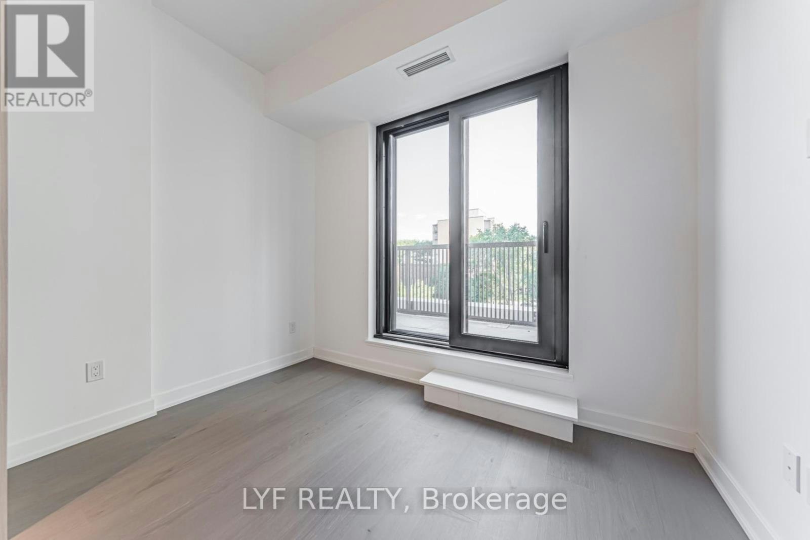826-91 Montclair Avenue, Toronto, ON, M5P 0B1 - 8