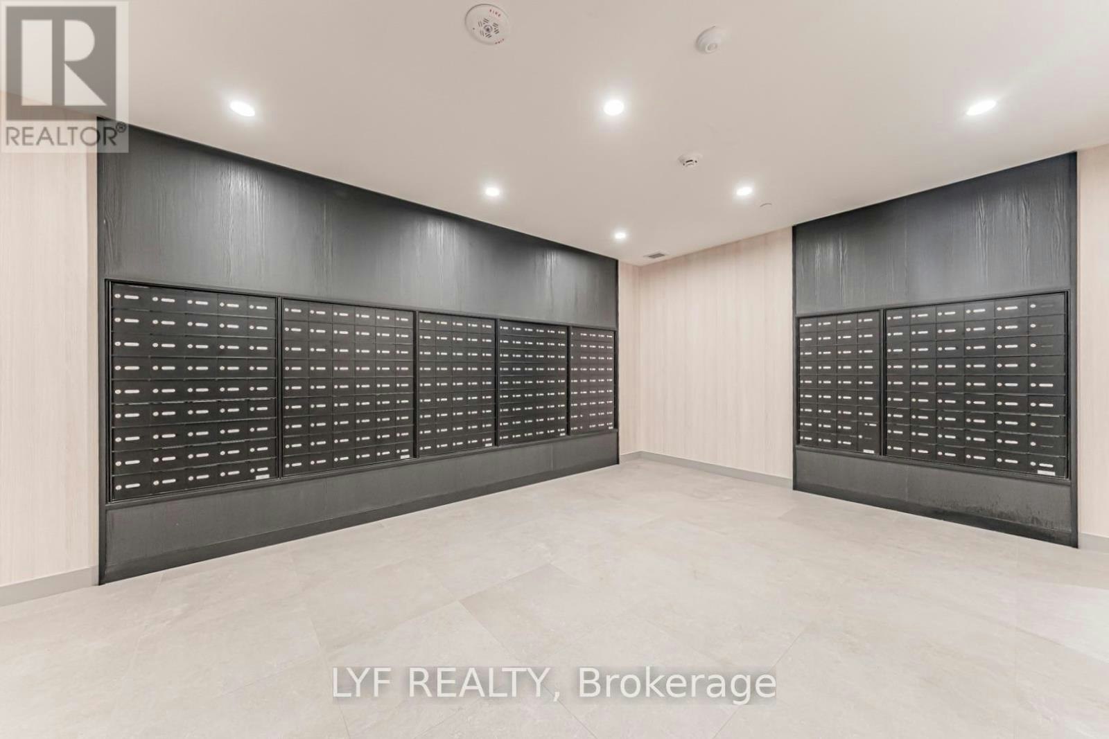 826-91 Montclair Avenue, Toronto, ON, M5P 0B1 - 25