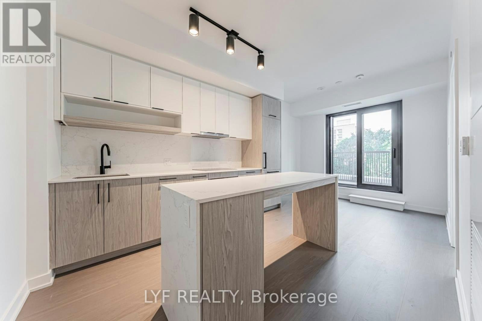 826-91 Montclair Avenue, Toronto, ON, M5P 0B1