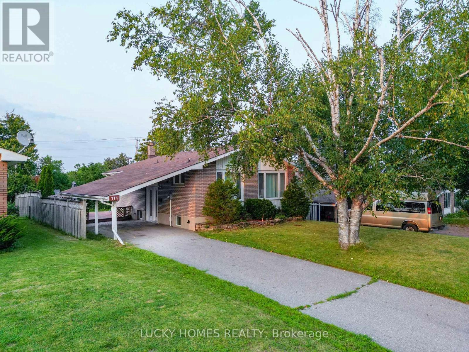 711 Otonabee Drive, Peterborough, ON, K9J 7P8