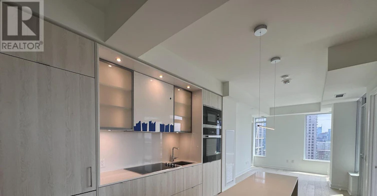 2212-11 Yorkville Avenue, Toronto, ON, M4W 1L2 - 11