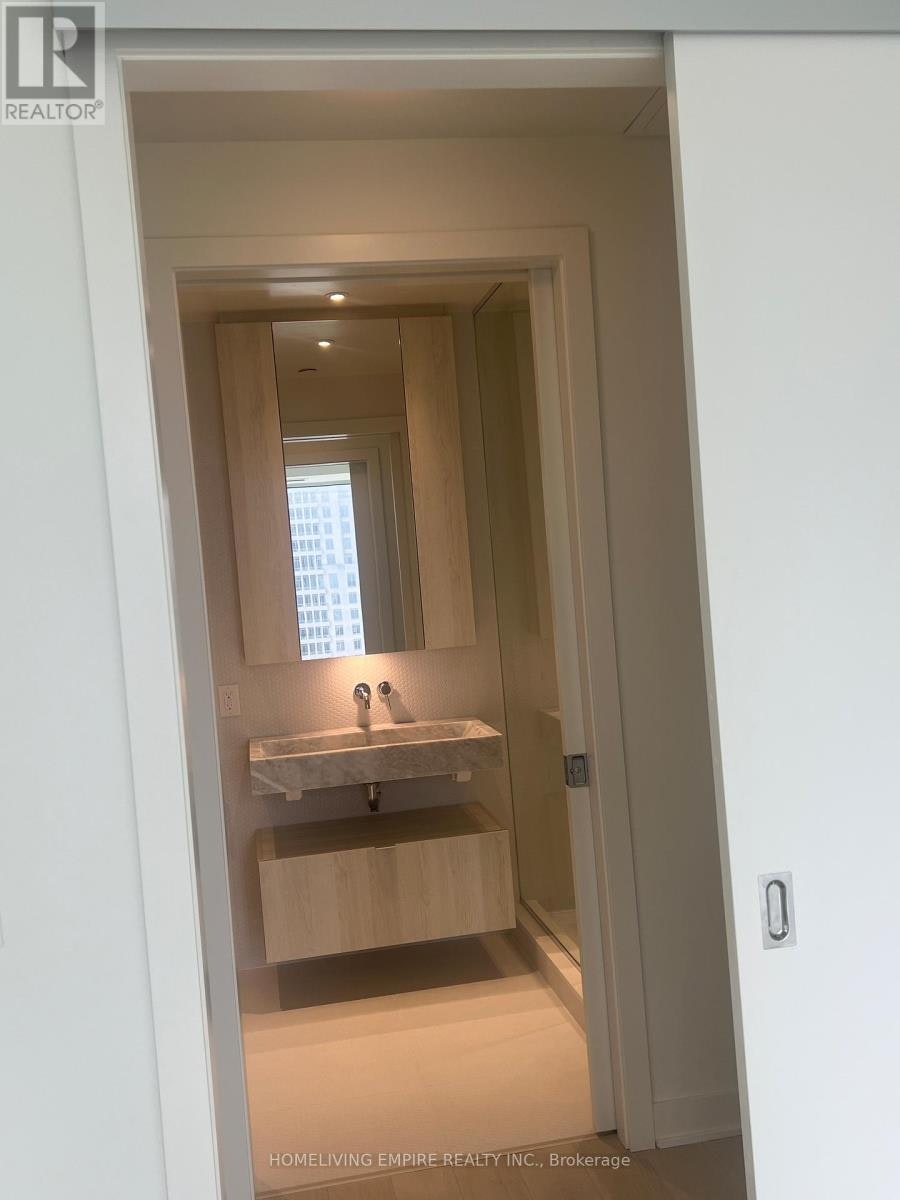 2212-11 Yorkville Avenue, Toronto, ON, M4W 1L2 - 14