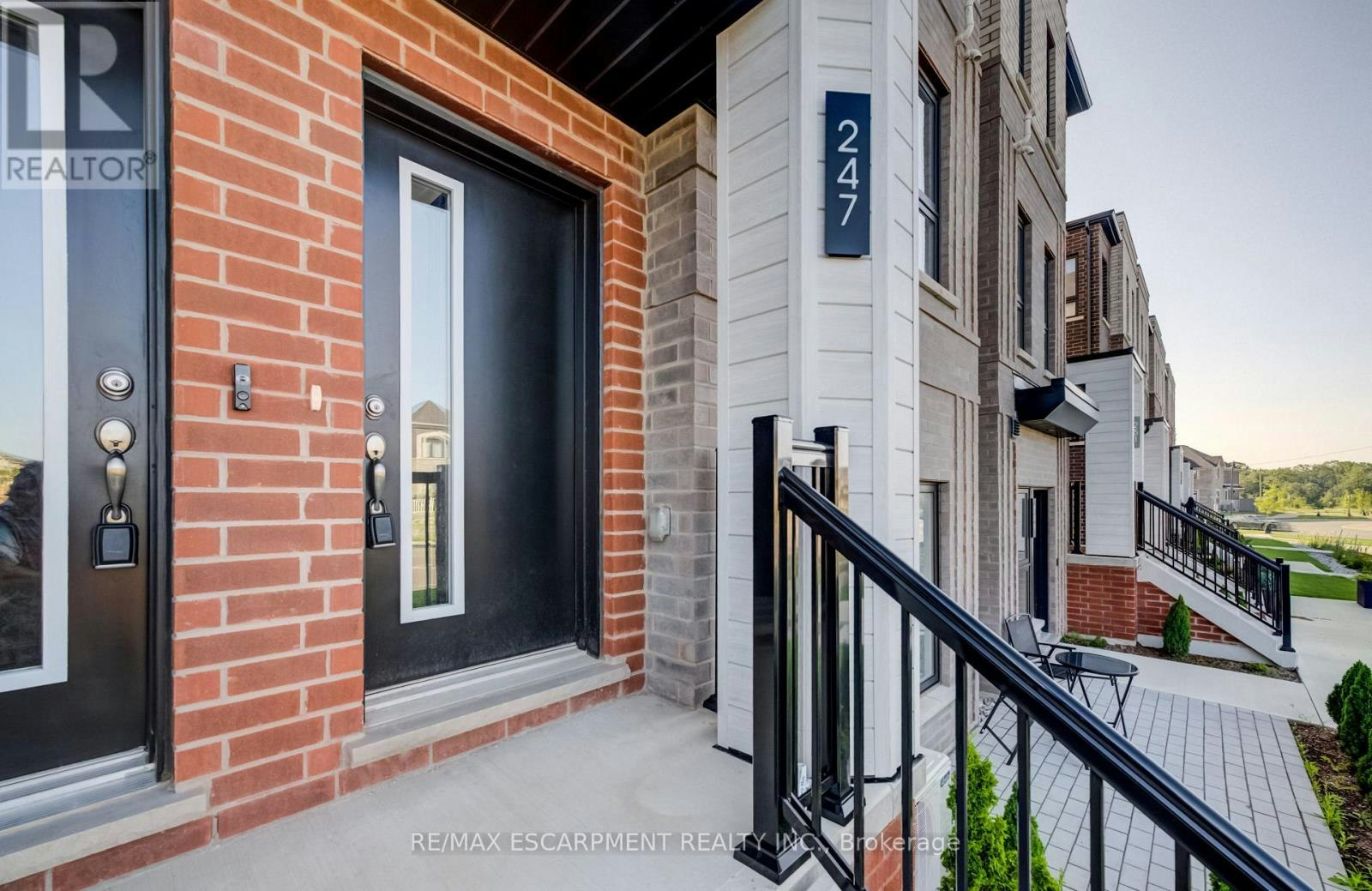 247 Burke Street, Hamilton, ON, L8B 2A9 - 4
