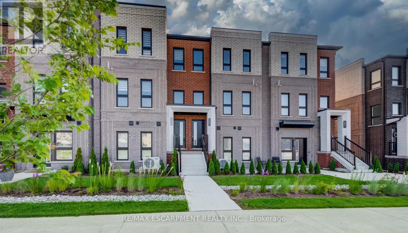 247 Burke Street, Hamilton, ON, L8B 2A9