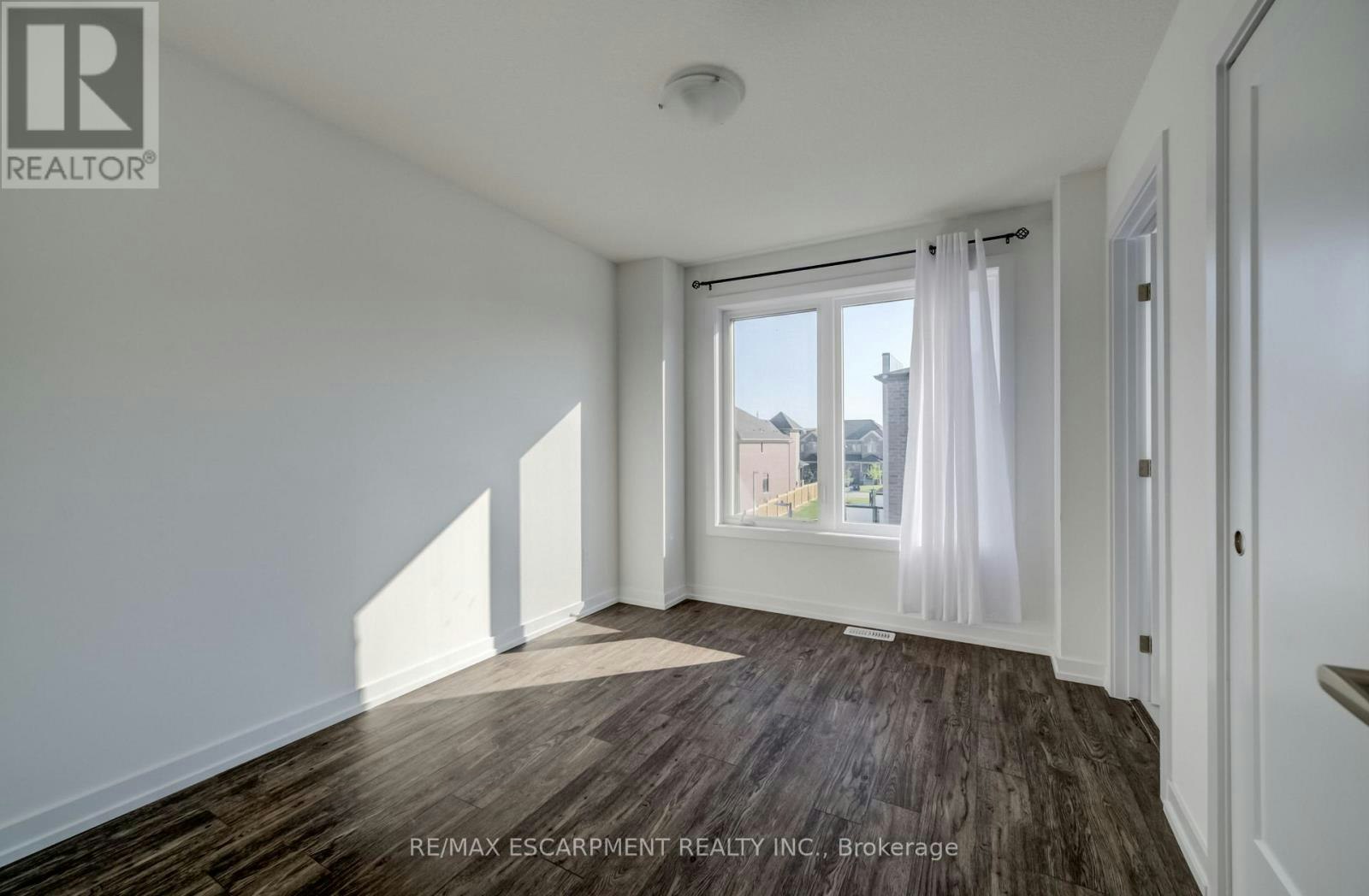 247 Burke Street, Hamilton, ON, L8B 2A9 - 26