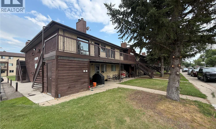 202-15 Alport Crescent