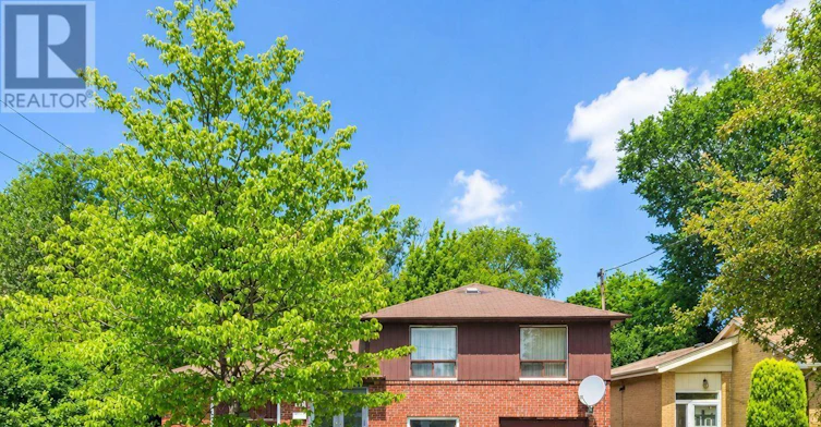 BSMT-114 Connaught Avenue, Toronto, ON, M2M 1H2