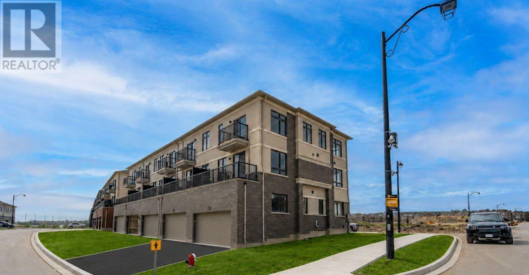 2A Big Willow Crescent, Richmond Hill, ON, L4E 1P3