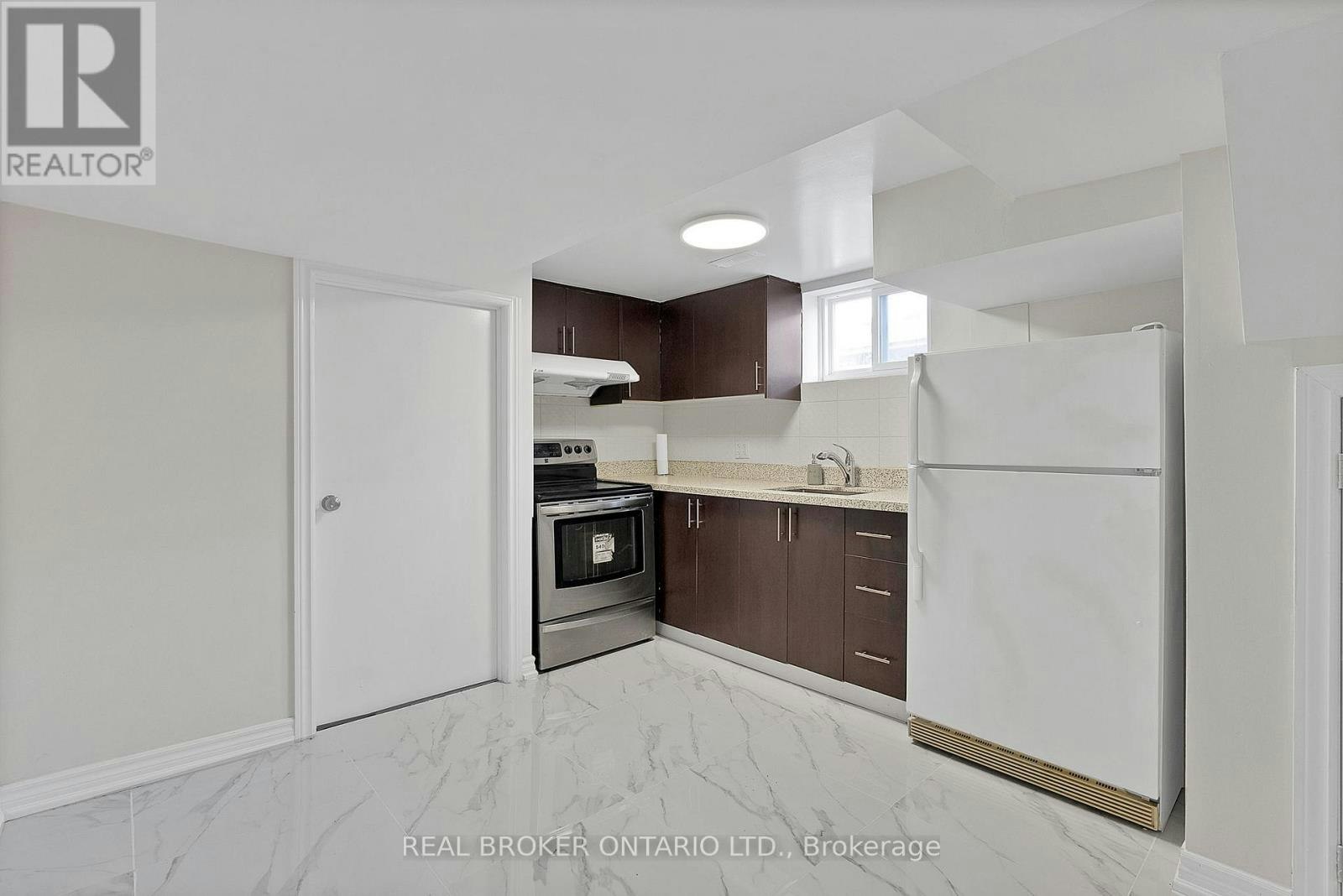 BSMT-744 Olive Avenue, Oshawa, ON, L1H 2S3 - 8