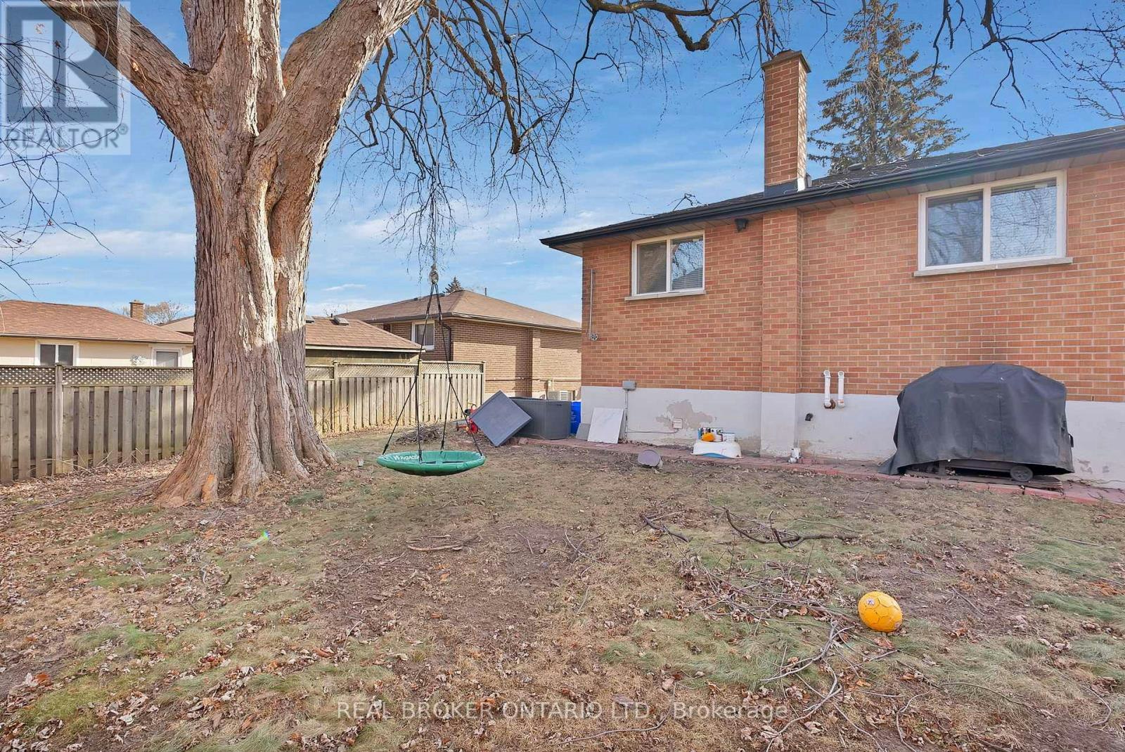 BSMT-744 Olive Avenue, Oshawa, ON, L1H 2S3 - 23