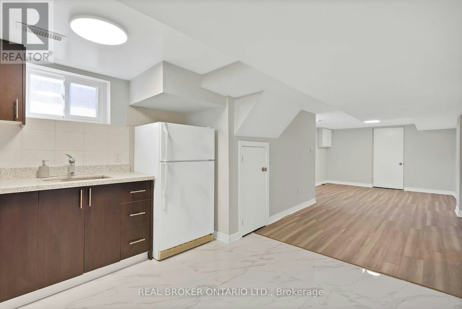 BSMT-744 Olive Avenue, Oshawa, ON, L1H 2S3 - 9