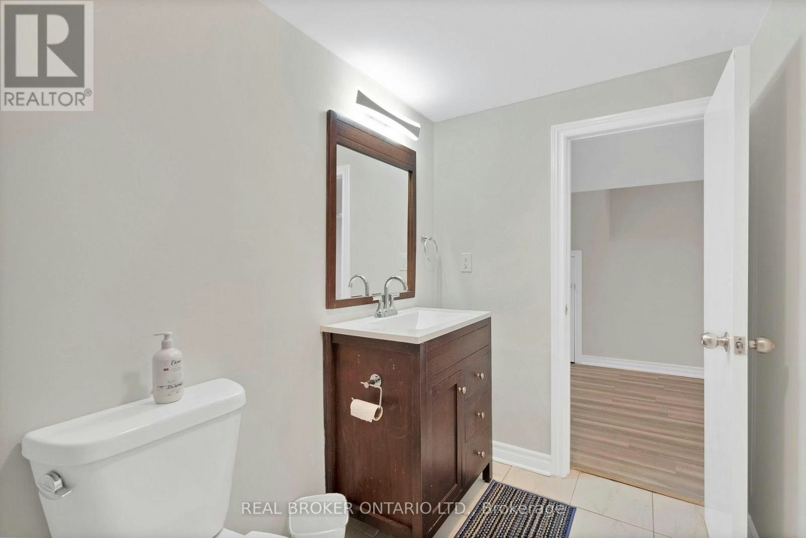 BSMT-744 Olive Avenue, Oshawa, ON, L1H 2S3 - 11