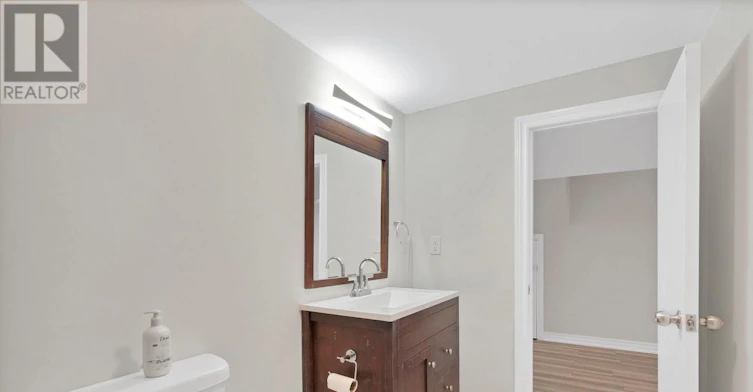 BSMT-744 Olive Avenue, Oshawa, ON, L1H 2S3 - 11