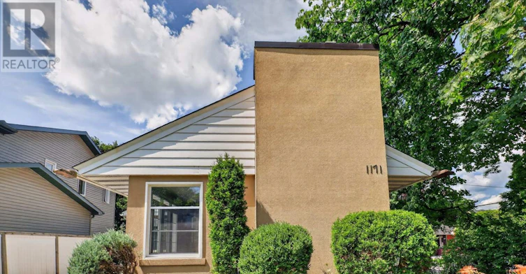 1171 Shillington Avenue, Ottawa, ON, K1Z 7Z5