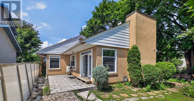 1171 Shillington Avenue, Ottawa, ON, K1Z 7Z5 - 2