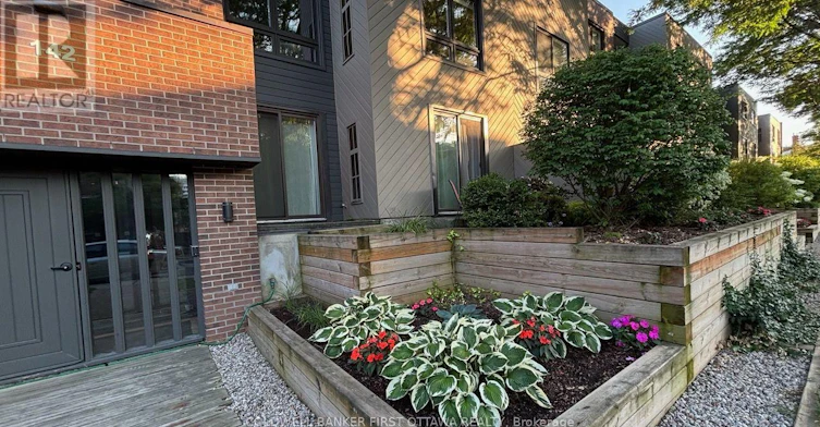 1A-142 Waverley Street, Ottawa, ON, K2P 0V4 - 2