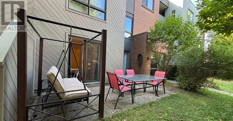 1A-142 Waverley Street, Ottawa, ON, K2P 0V4 - 18