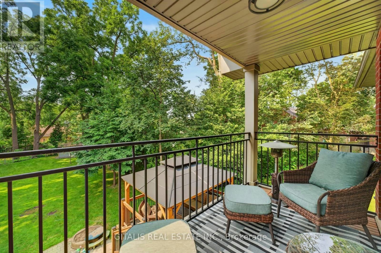3 Donnybrook Lane, Toronto, ON, M9A 2V2 - 28