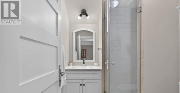 3 Donnybrook Lane, Toronto, ON, M9A 2V2 - 36
