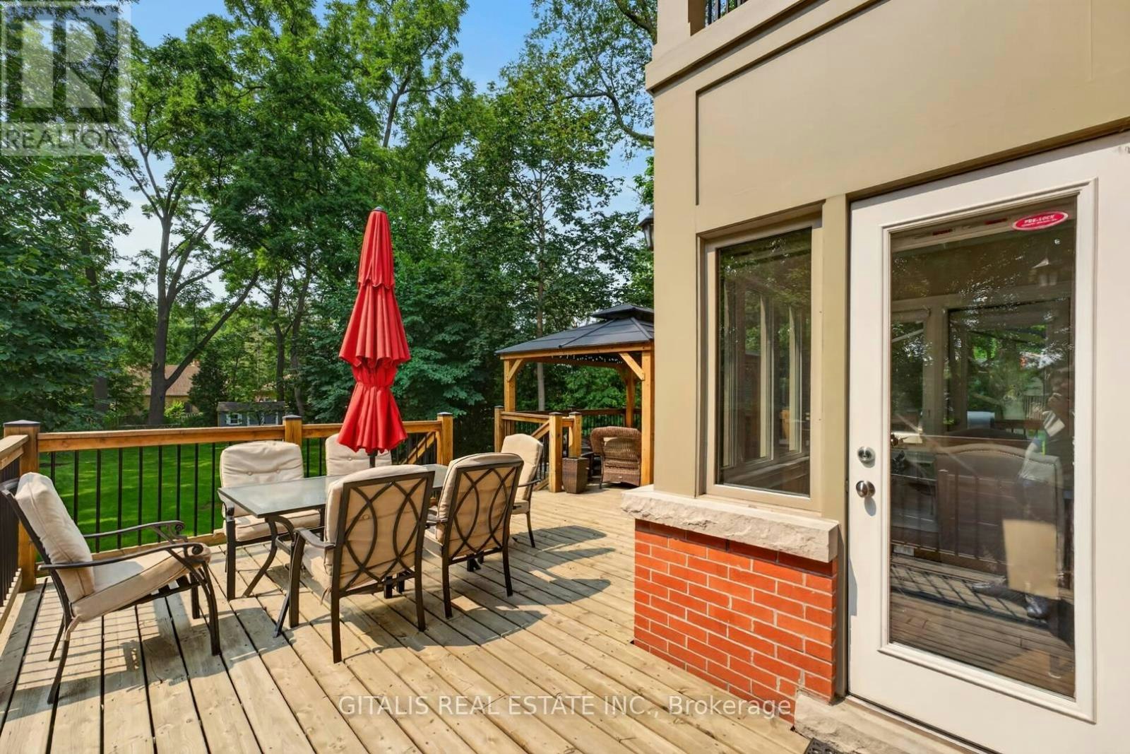 3 Donnybrook Lane, Toronto, ON, M9A 2V2 - 40