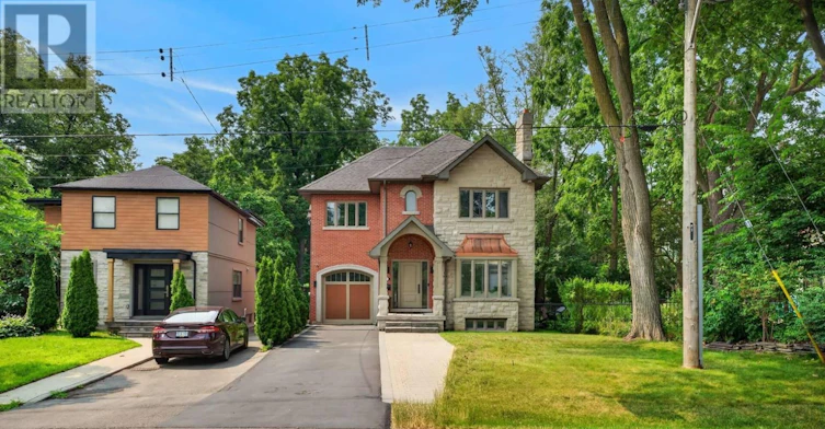 3 Donnybrook Lane, Toronto, ON, M9A 2V2 - 3