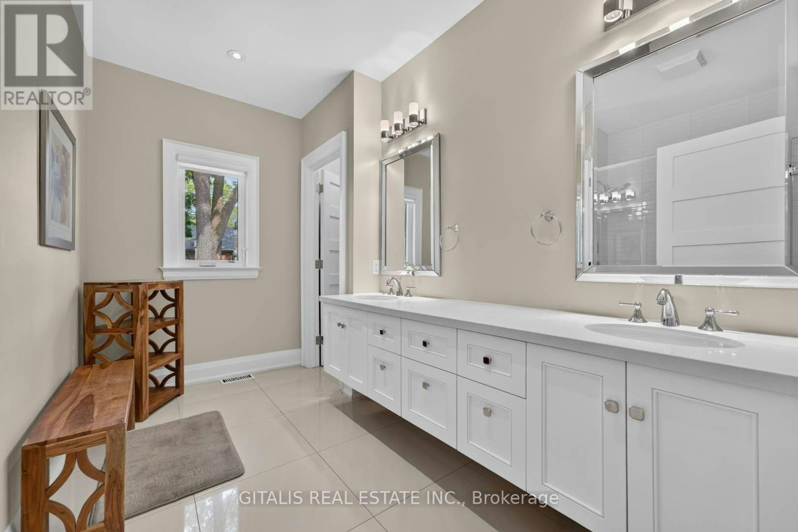 3 Donnybrook Lane, Toronto, ON, M9A 2V2 - 18