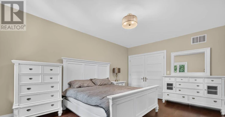 3 Donnybrook Lane, Toronto, ON, M9A 2V2 - 23