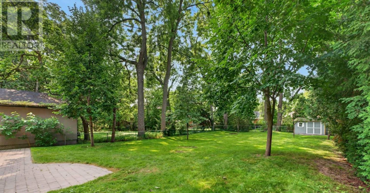 3 Donnybrook Lane, Toronto, ON, M9A 2V2 - 43