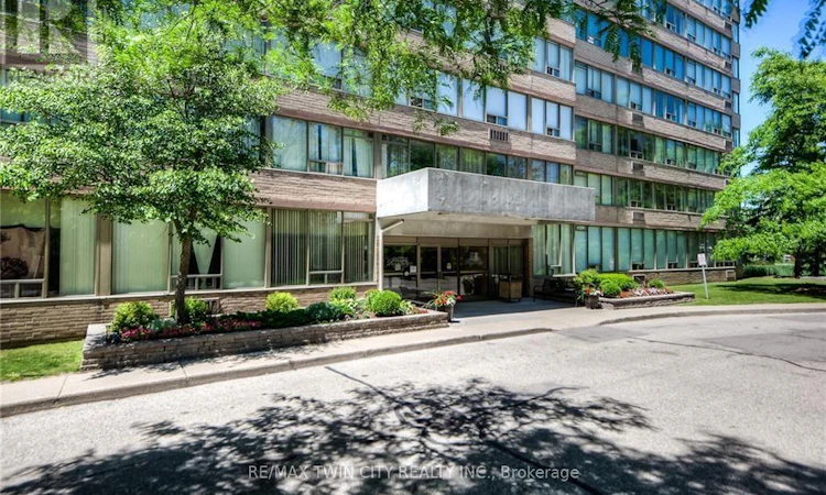 503-3227 King Street E