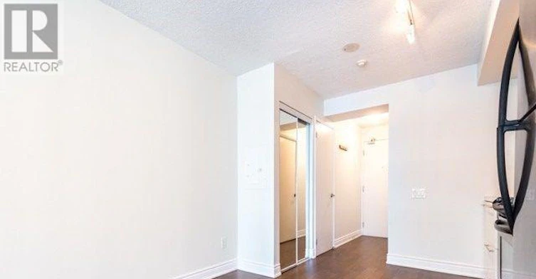 25 Carlton Street, Toronto, ON, M5B 1L4 - 10