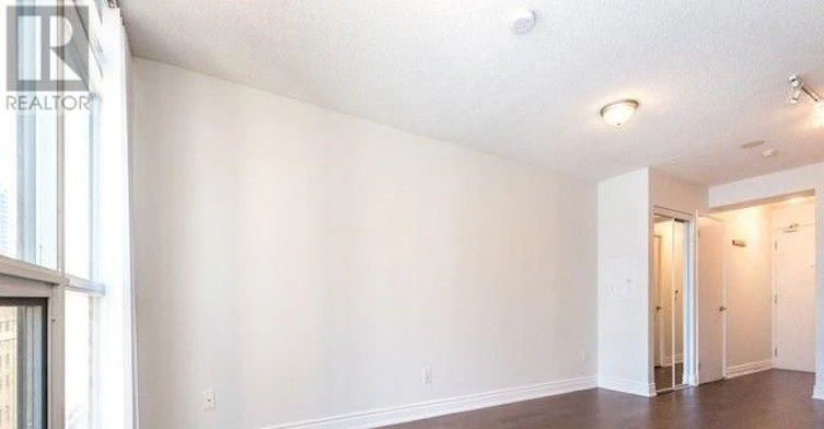 25 Carlton Street, Toronto, ON, M5B 1L4 - 12