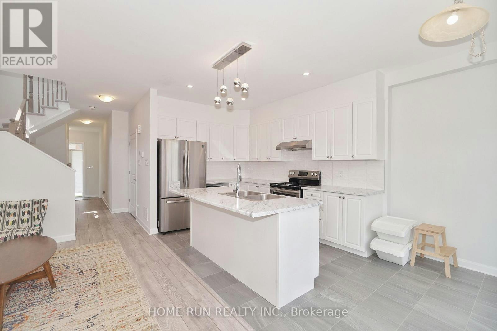 63 Natare Place, Ottawa, ON, K2T 0P3 - 8