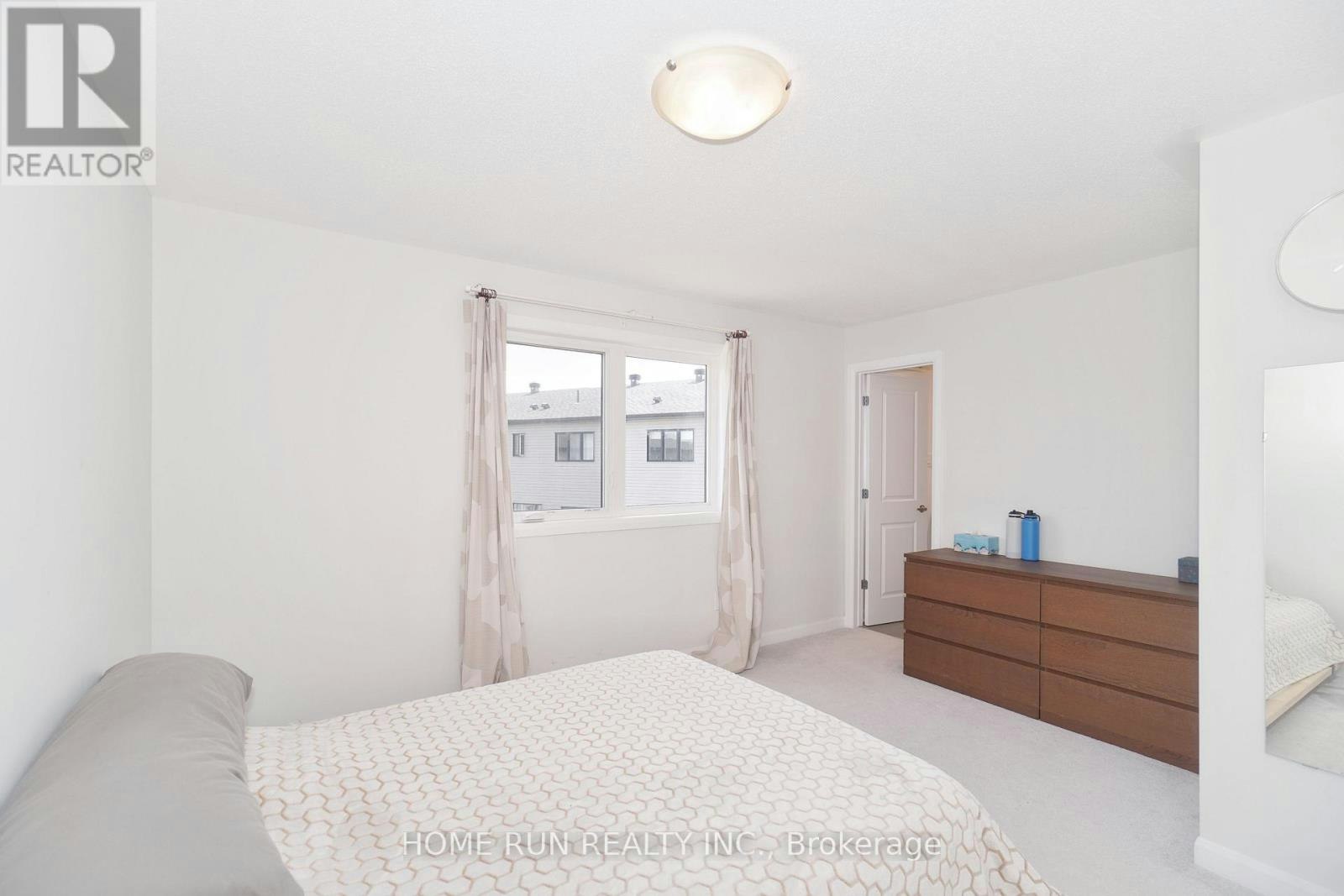 63 Natare Place, Ottawa, ON, K2T 0P3 - 16