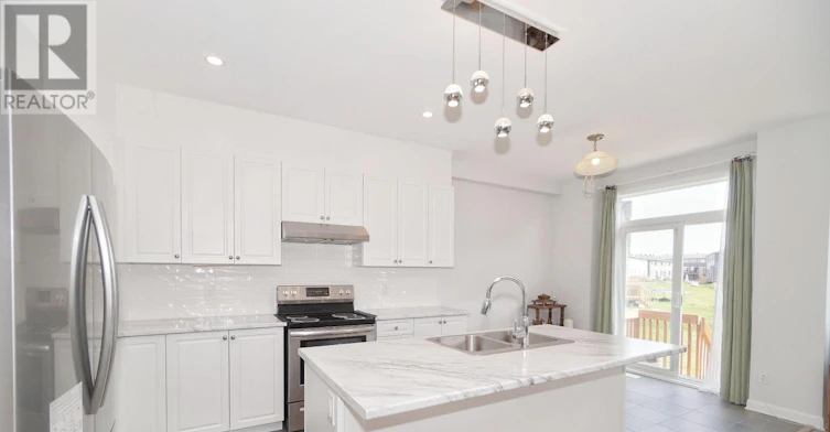 63 Natare Place, Ottawa, ON, K2T 0P3 - 13