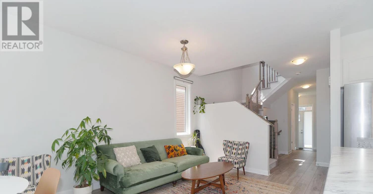 63 Natare Place, Ottawa, ON, K2T 0P3 - 11