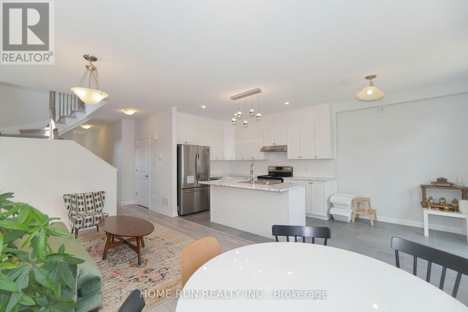63 Natare Place, Ottawa, ON, K2T 0P3 - 10