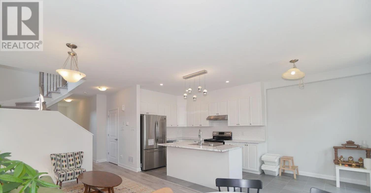 63 Natare Place, Ottawa, ON, K2T 0P3 - 10