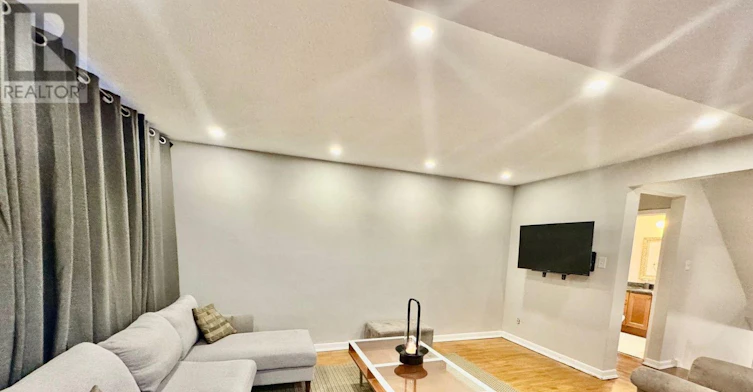 282 Roywood Drive, Toronto, ON, M3A 2E6 - 5