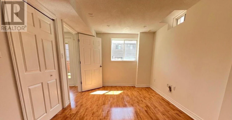 BSMT-44 Alpine Crescent, Richmond Hill, ON, L4S 1W4 - 3