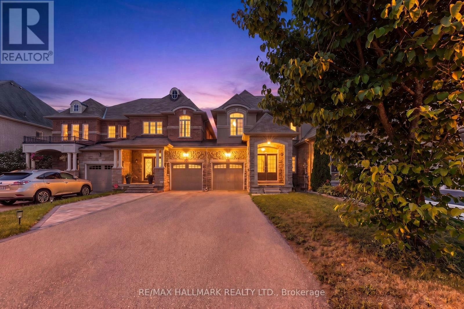 15 Gamble Glen Crescent, Richmond Hill, ON, L4S 2T3