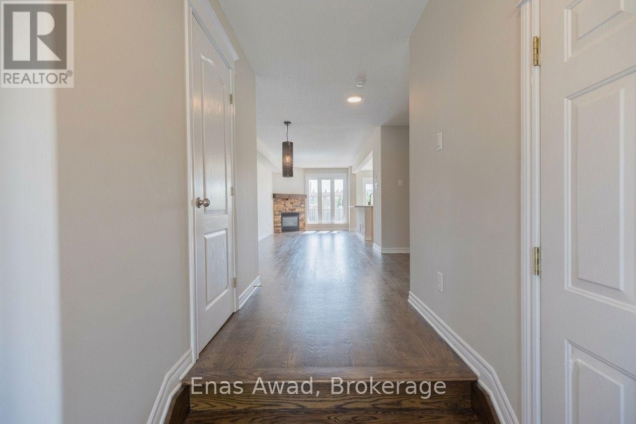 122 Talltree Crescent, Ottawa, ON, K2S 0B1 - 10