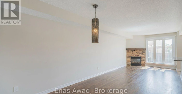 122 Talltree Crescent, Ottawa, ON, K2S 0B1 - 13
