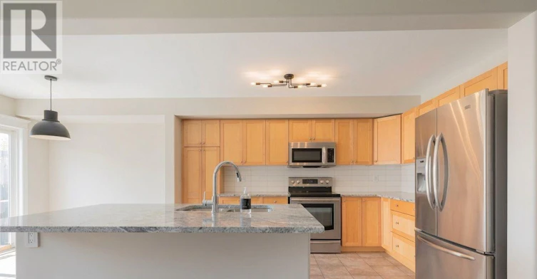 122 Talltree Crescent, Ottawa, ON, K2S 0B1 - 11