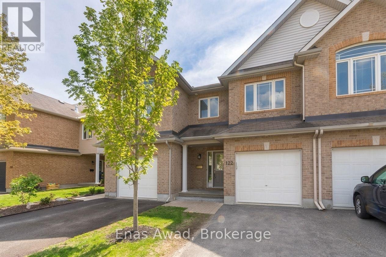 122 Talltree Crescent, Ottawa, ON, K2S 0B1 - 2