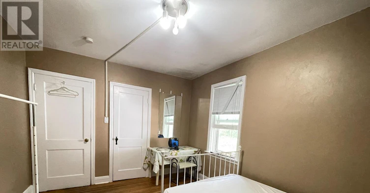 35 Bowman (B Street, Hamilton, ON, L8S 2T4 - 13