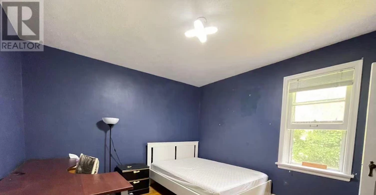 35 Bowman (B Street, Hamilton, ON, L8S 2T4