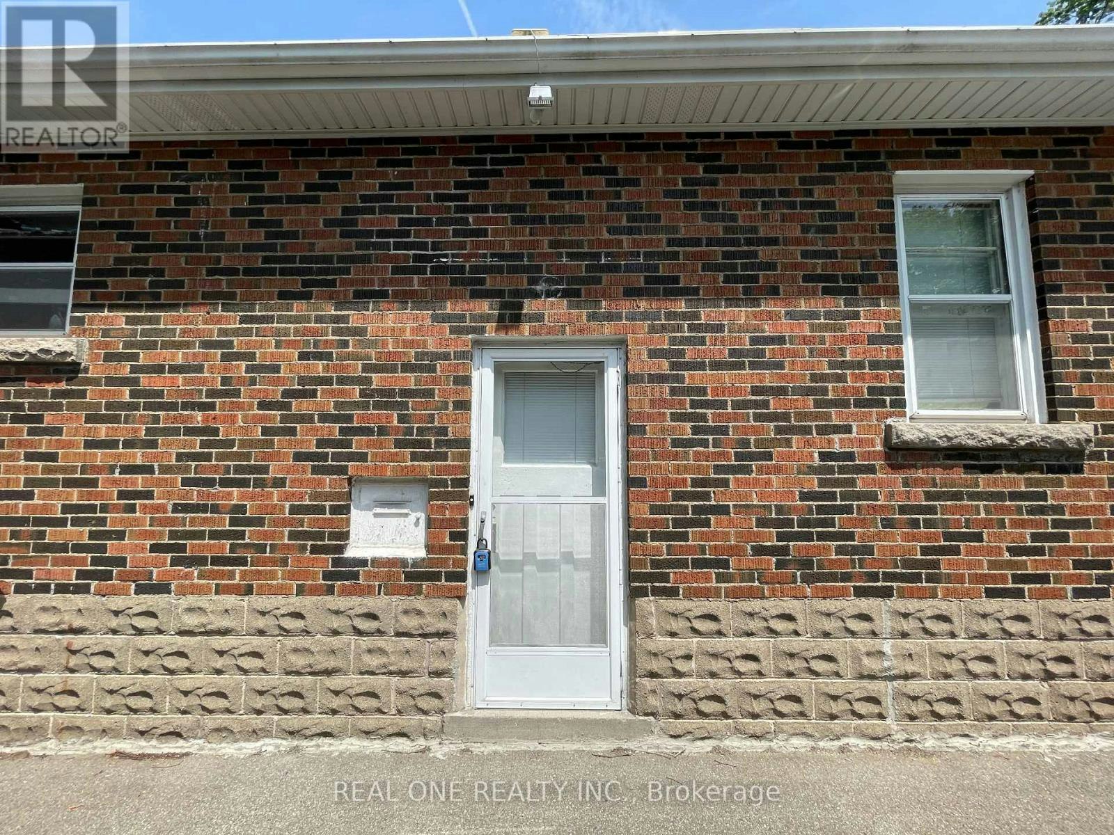 35 Bowman (B Street, Hamilton, ON, L8S 2T4 - 8