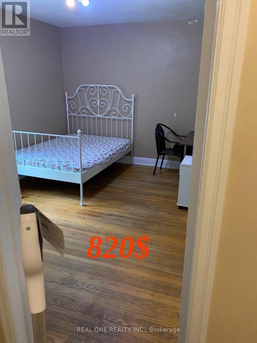 35 Bowman (B Street, Hamilton, ON, L8S 2T4 - 2
