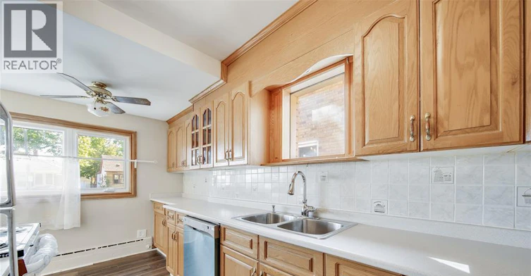 UPPER-1715 Alexis Road, Windsor, ON, N8Y 4P3 - 18