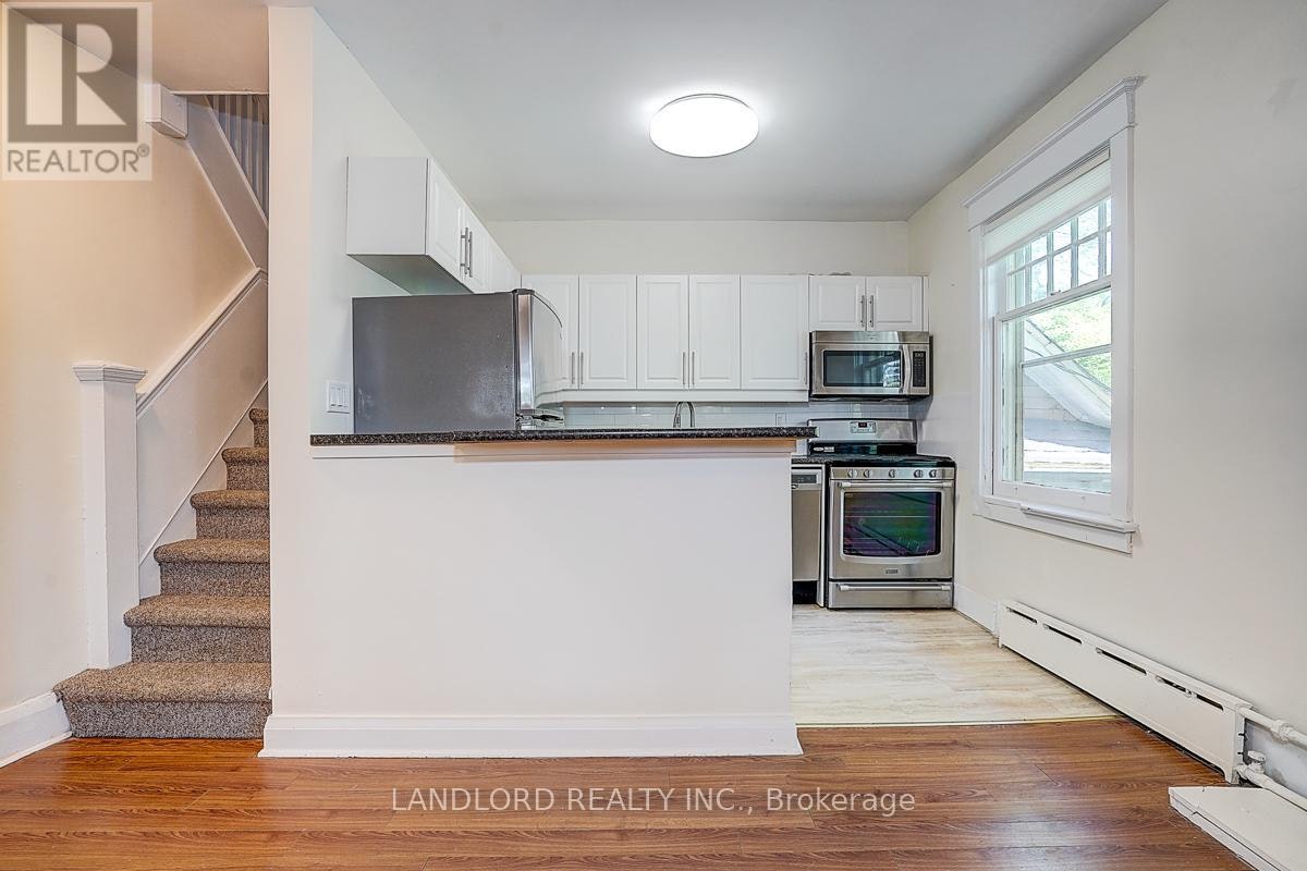 UPPER-92 Neville Park Boulevard, Toronto, ON, M4E 3P8 - 15
